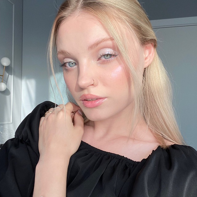 Аватар канала АНЯ ФЛАЙ.ФЛАЙ 🦋