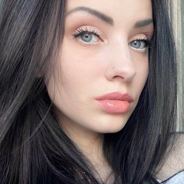 Аватар канала оливушка ♡