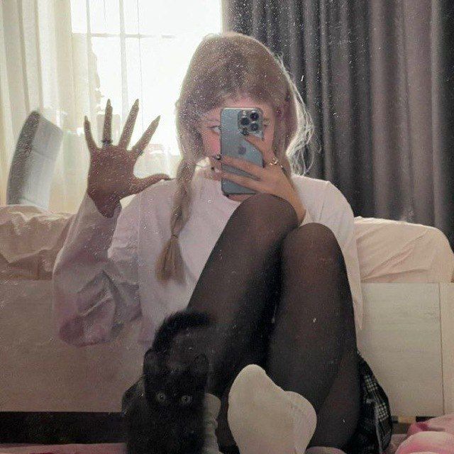 Аватар канала ножки студенток🐾