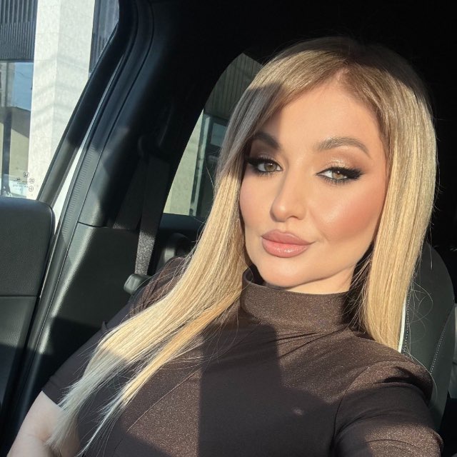 Аватар канала Elina__vv07