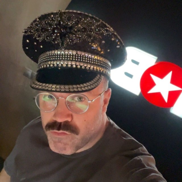 Аватар канала Усатая Пушка 🥸 (ЧБР)