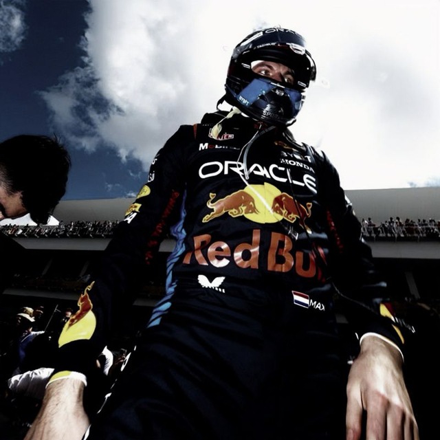 Аватар канала Max Verstappen.