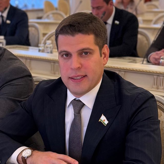 Аватар канала Петр Королев