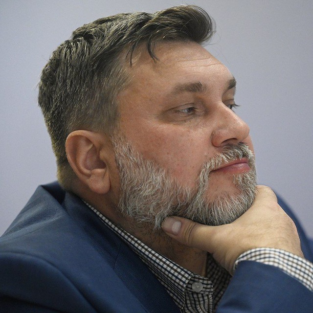 Аватар канала Большой Брат смотрит сквозь себя