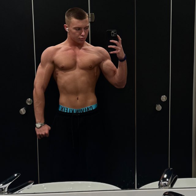 Аватар канала PRIVAT 🔞NOTZHDANCHIK
