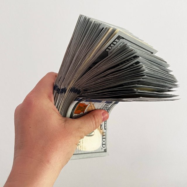 Аватар канала 23 июля в 19 мск «АНТИХРУПКАЯ СИСТЕМА ПРОДАЖ на 300-500-1млн/мес» от Ксении Бацевой