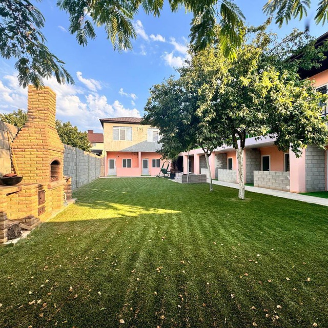 Аватар канала 🏠 Гостевой дом "Розовая Пантера"