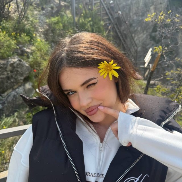 Аватар канала Кира Тимралеева 🤍