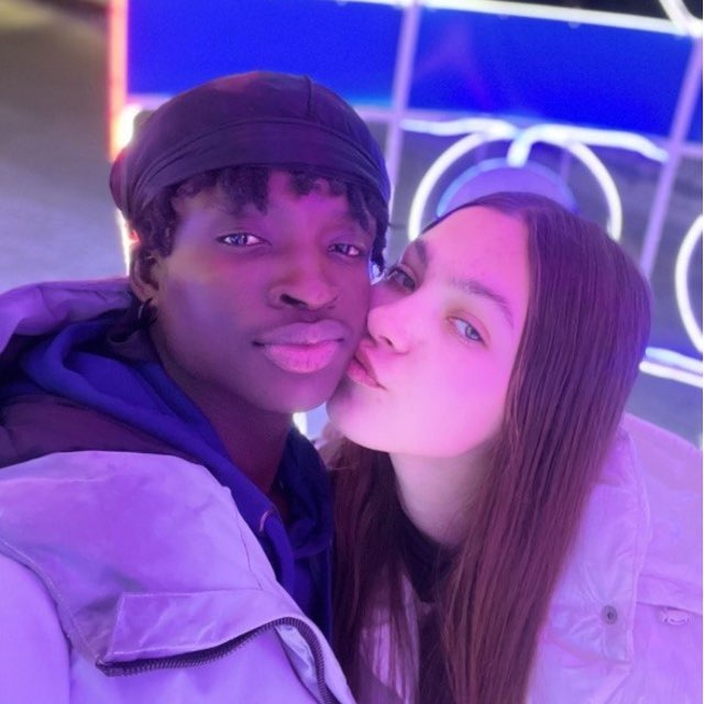 Аватар канала САНТИ И МАША💕