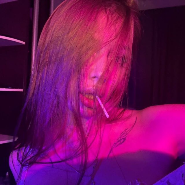 Аватар канала Pohgirl.exe