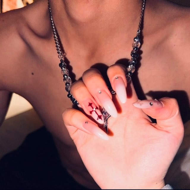 Аватар канала 𝘿𝘼𝙍𝙆 𝙎𝙊𝙐𝙇 ✿