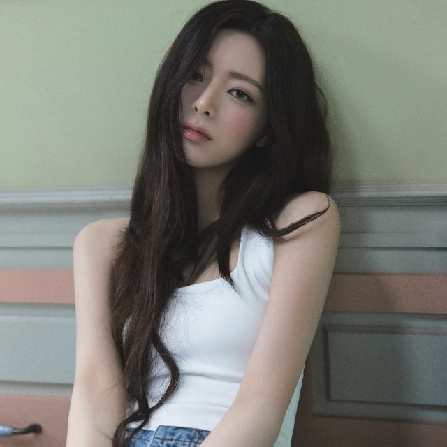 Аватар канала 🔒bunnyuná ݁ ˖Ი𐑼⋆