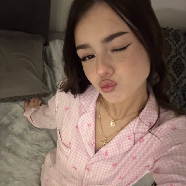 ДЕВОЧКА